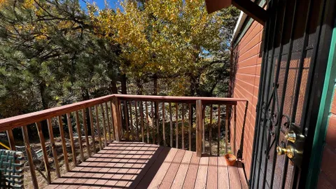 Cabin 14 Premium 1-Bedroom — image 2 of 5