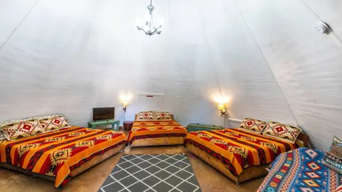 Tipi — image 2 of 9