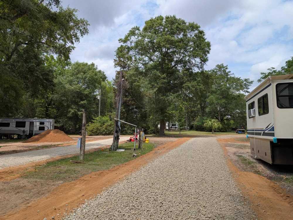 Blackbird's Hideaway Resorts and Graceville Campground - Graceville, FL - Photo 4