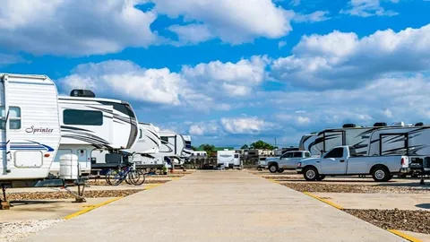 Premium Gravel RV Site — image 2 of 7