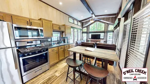 The Toad Abode Bungalow — image 2 of 6