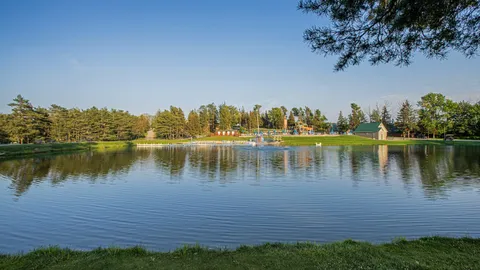Premium Lakefront Cabin 1 Bedroom w/ Loft — image 9 of 9