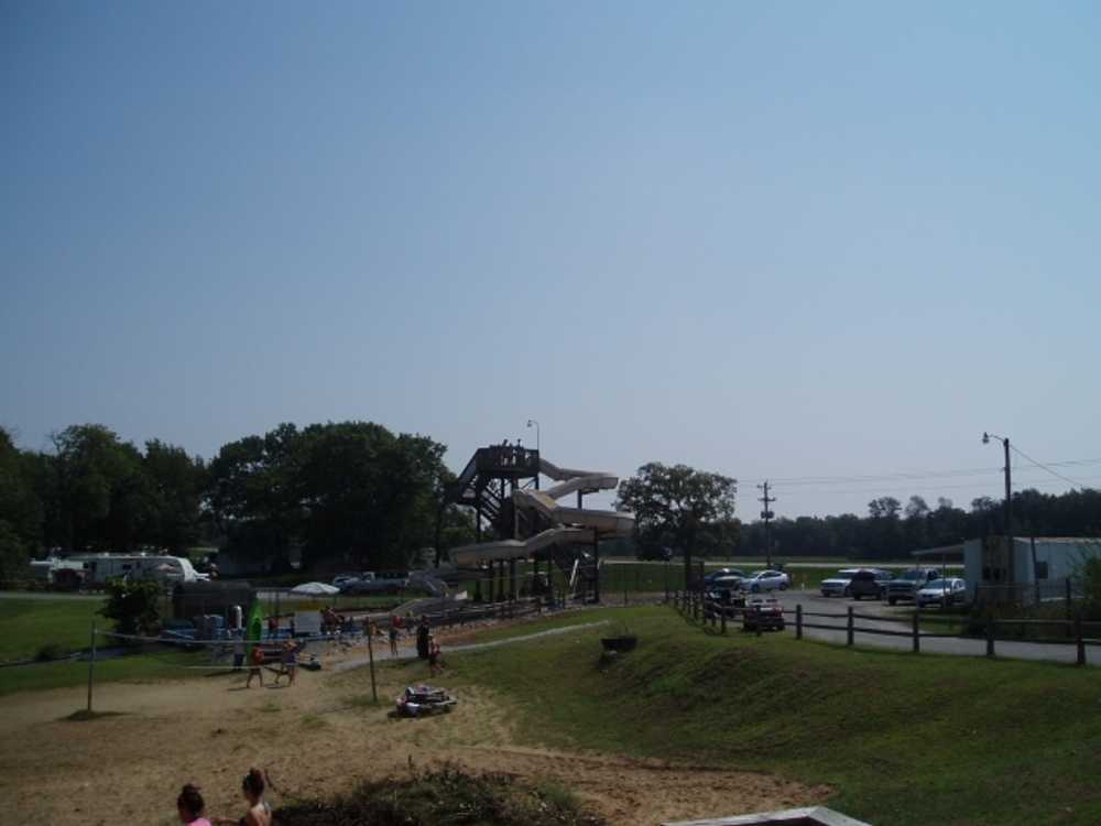 Lake Holiday - DeMotte, IN - Photo 2