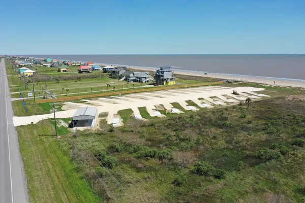 Sun N' Fun RV Park at Bolivar campground