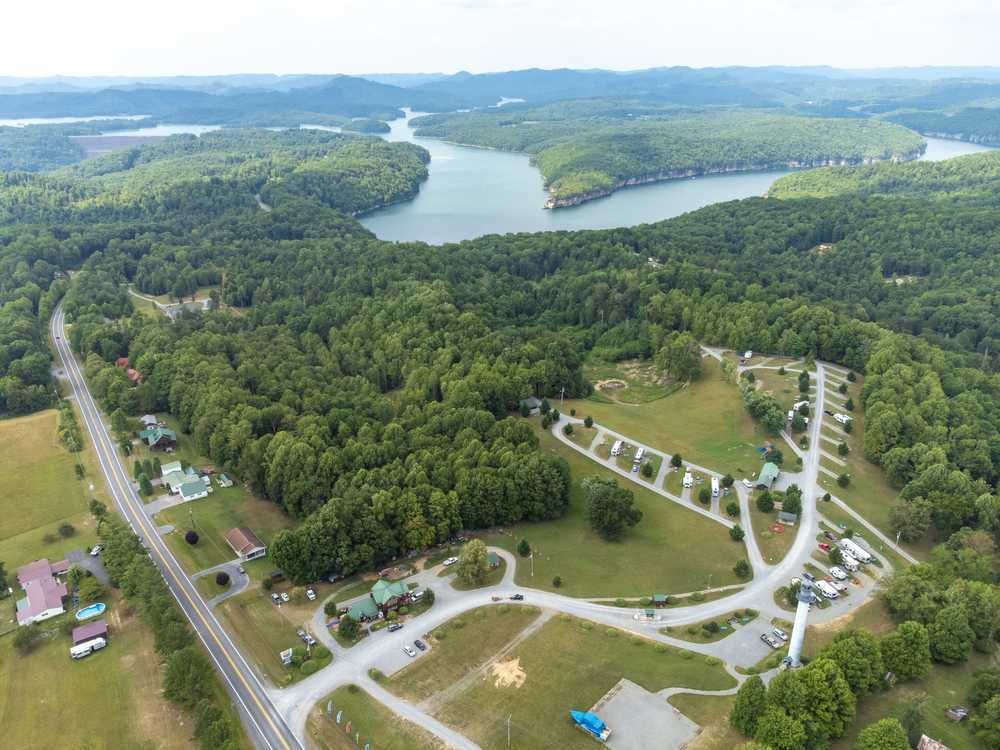 Summerville Lake Retreat & Lighthouse, Mount Nebo, West Viginia - Photo 2