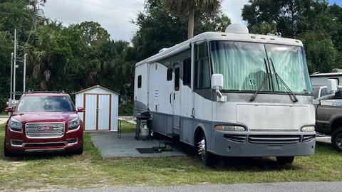 Deluxe Full Hookup RV Site — image 2 of 12
