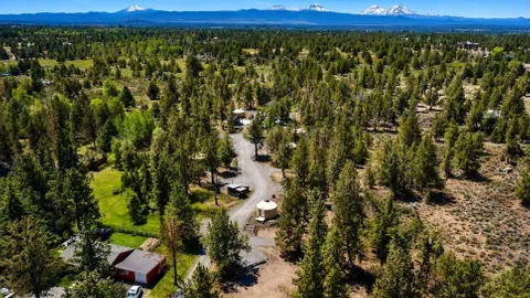 S5 – RV/Tent Site Near Pavilion & Bathhouse (Up to 32 ft) — image 2 of 9