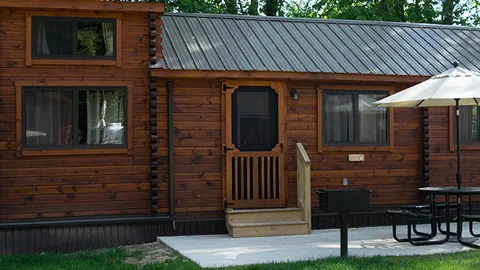 Fireworks Hill Bungalow — image 1 of 10
