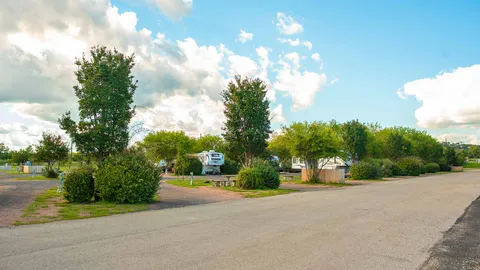 Premium Pull-Thru RV Site — image 6 of 6