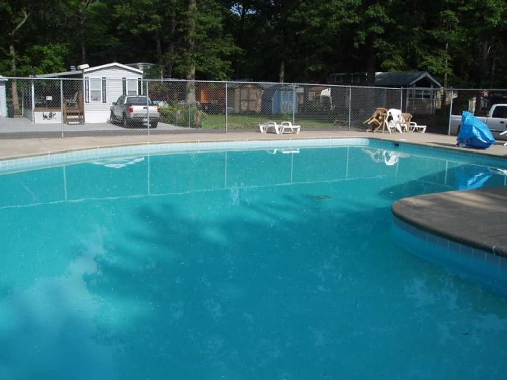 Lake Holiday - DeMotte, IN - Photo 3