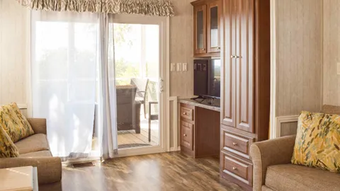 Premium Marshfront Cottage — image 2 of 7