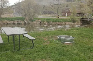 Como Springs Resort – photo 5
