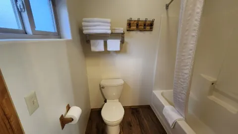 One King Motel Room — image 2 of 4