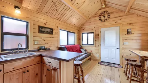 Deluxe Cabin A Loop (with loft) — image 2 of 7
