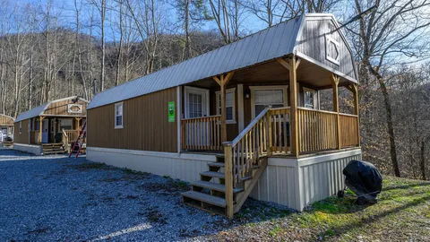 Logan Lodging - Cabin 1 - Country Bumpkin — image 1 of 8