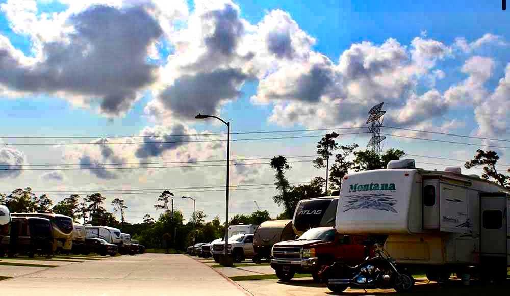 Bayou Bend RV Resort, Baytown, Texas - Photo 2