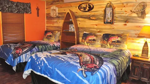 Fishing Hole Room — image 2 of 12