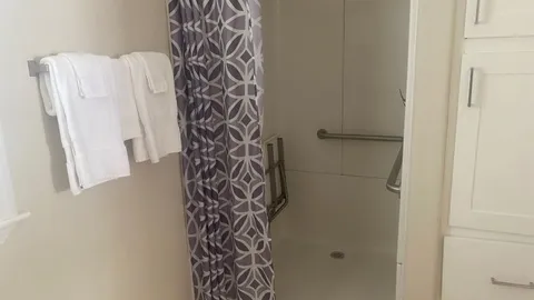 Standard Rental 1 Bedroom — image 2 of 10