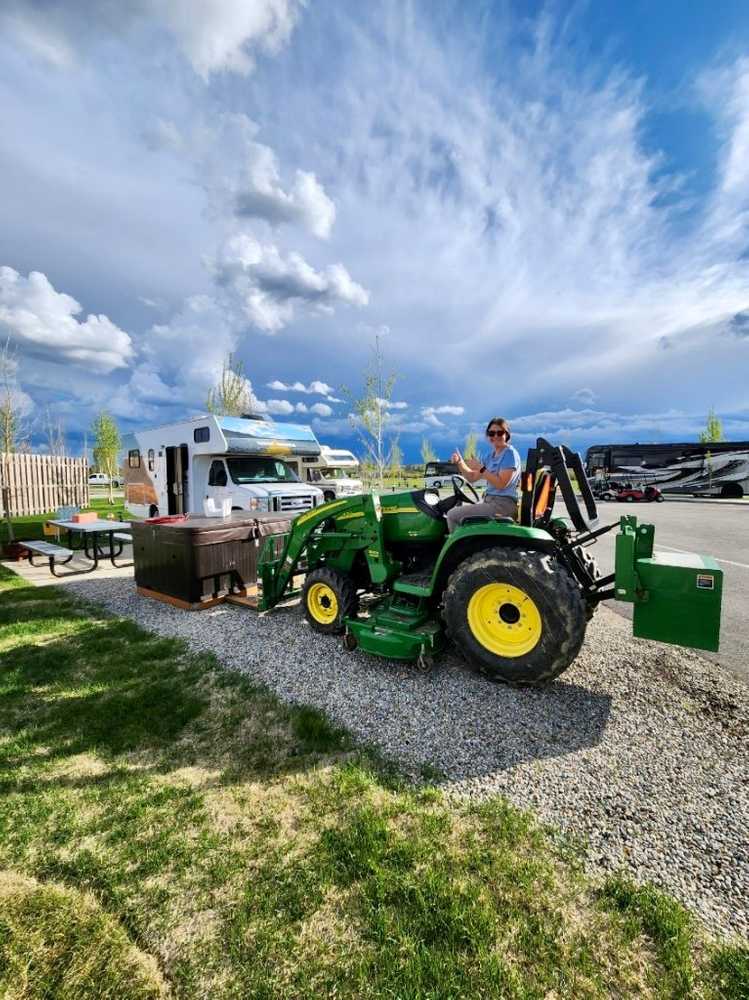 Yellowstone Trail RV Park, Pinedale, Wyoming - Photo 4