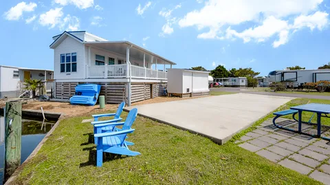 Extra Large Waterfront Site — image 21 of 21