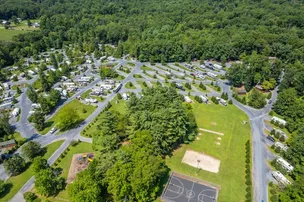 Twin Grove RV Resort & Cottages – photo 4