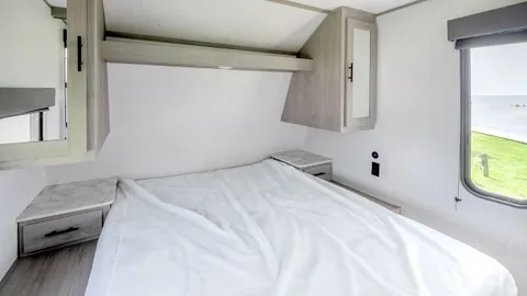 RV Rental with Dock — image 2 of 9