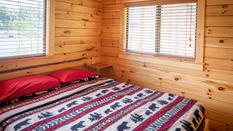 Boo Boo™ Bungalow — image 2 of 12