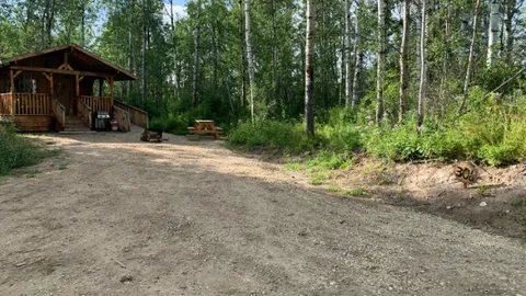 Rustic Cabin (with power) — image 1 of 8