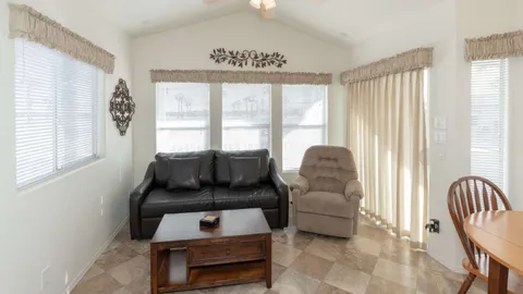 Premium Cottage 1 Bedroom — image 2 of 11