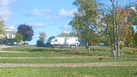 30/50 AMP Back-In RV Site — image 2 of 2