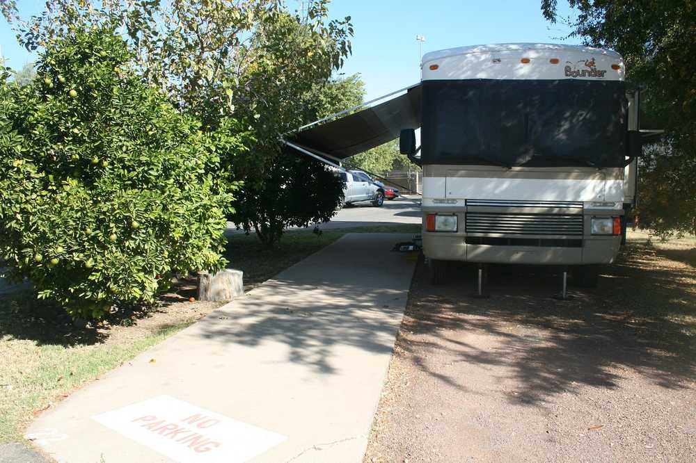 Covered Wagon RV Park - Photo 4