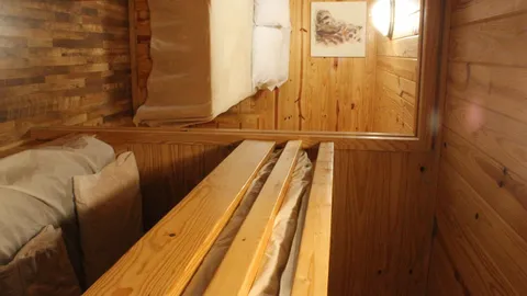White River Cottage — image 2 of 13