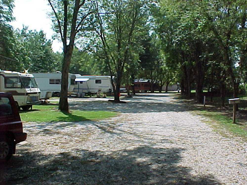Riverbreeze Campground - Photo 3