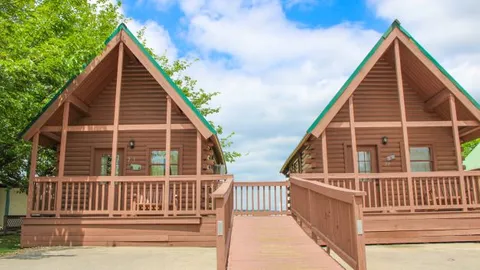 RIVER LOFT CABIN — image 2 of 14