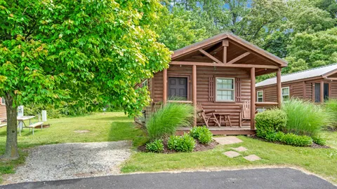 Comfort Cabin — image 1 of 11