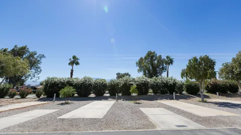 A Premium Gravel RV Site — image 8 of 8