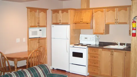1 Bedroom — image 2 of 15