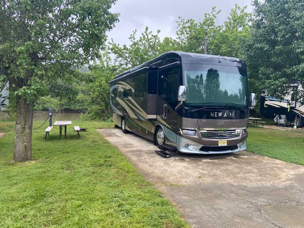 Wilson's Riverfront RV Park - Photo 3