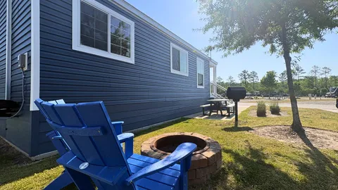 Signature Carolina Cottage 2 Bedroom — image 14 of 14