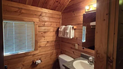 CABIN W/BATH — image 5 of 5