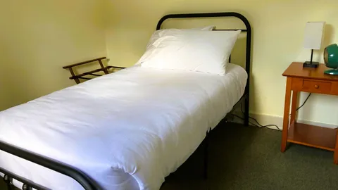 Historic Guest House (no pets) — image 2 of 7
