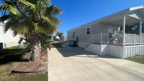 Standard Rental 1 Bedroom — image 2 of 5