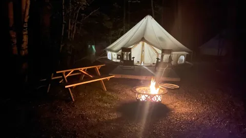 20' Luxury Belle Tent (King Bed and Full Futon) — image 1 of 10