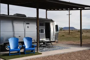 Marfa Yacht Club – photo 2