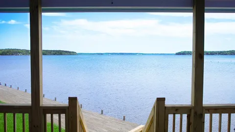 The Louisiana - new cabin! — image 2 of 12