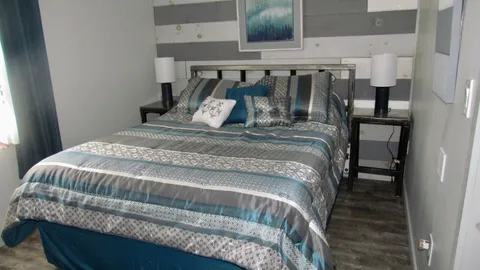 THE BLUE HERON - YEAR ROUND VACATION RENTAL — image 12 of 12