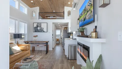 Tiny Home 52 - Bella Vista — image 32 of 32