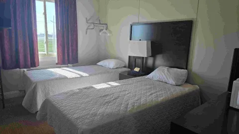 Twin (2) Room — image 3 of 3