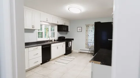 The Beach House-2BR Home — image 2 of 14
