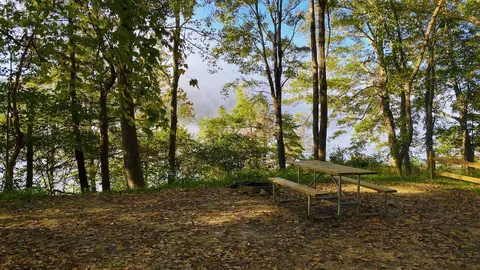 Owen’s Loop / Lake Front Tent / 20 Amp — image 2 of 7